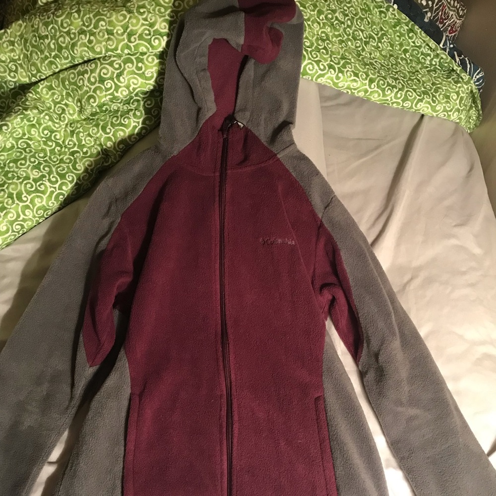 Women’s large Columbia zip up